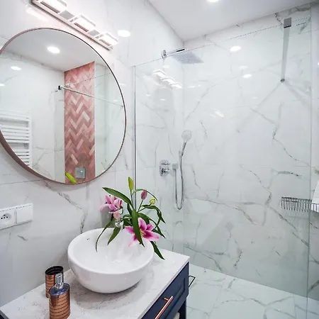 Luksusowe Bursztynowy ,,morski Szafir