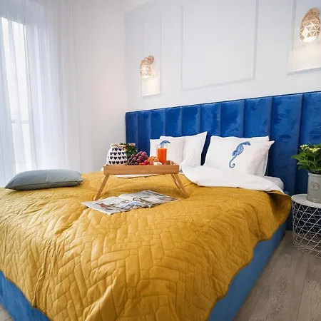 Luksusowe Bursztynowy ,,morski Szafir