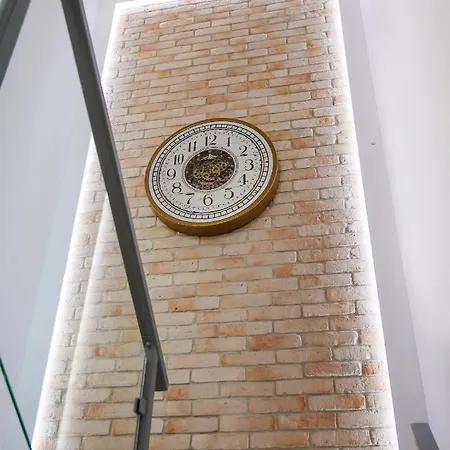 Luksusowe Bursztynowy ,,morski Szafir